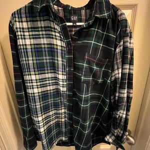 GAP Women’s SoftGreen and Black Casual Button Down Shirt with Asymmetrical Plaid